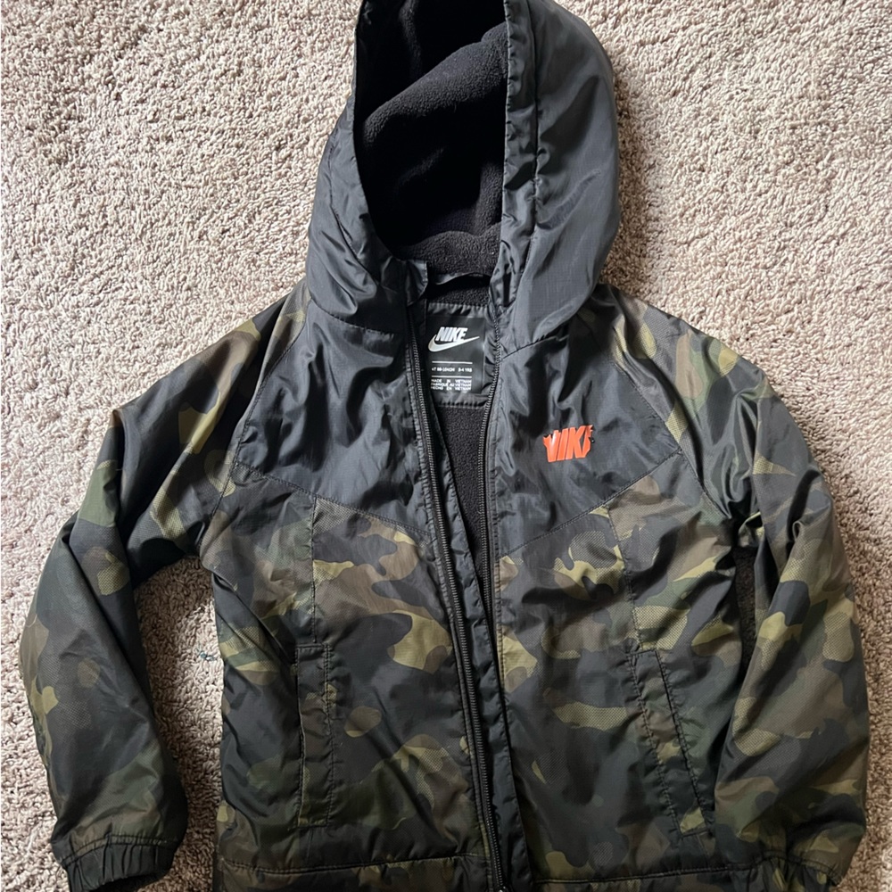 Nike fleece lined camo jacket
